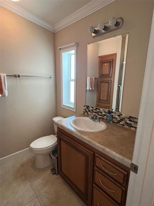 待售: $139,900 (2 贝兹, 2 浴室, 840 平方英尺)