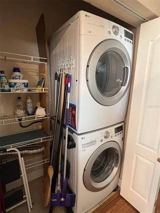 待售: $139,900 (2 贝兹, 2 浴室, 840 平方英尺)