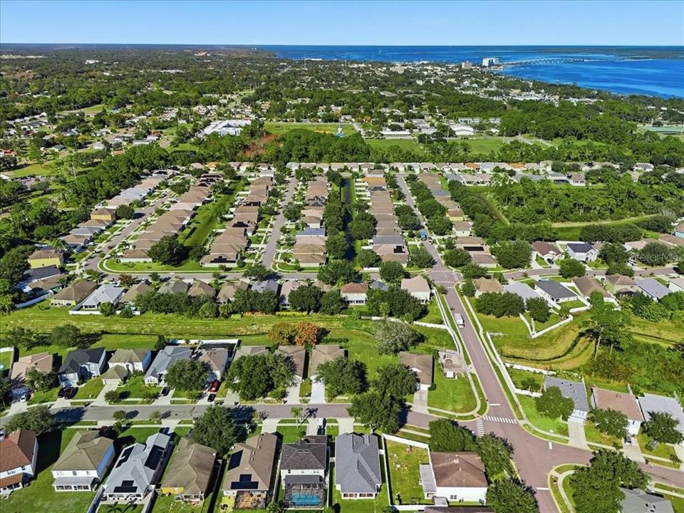 待售: $345,000 (4 贝兹, 2 浴室, 1865 平方英尺)