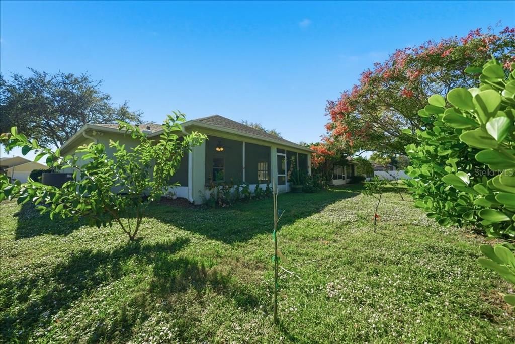 待售: $345,000 (4 贝兹, 2 浴室, 1865 平方英尺)