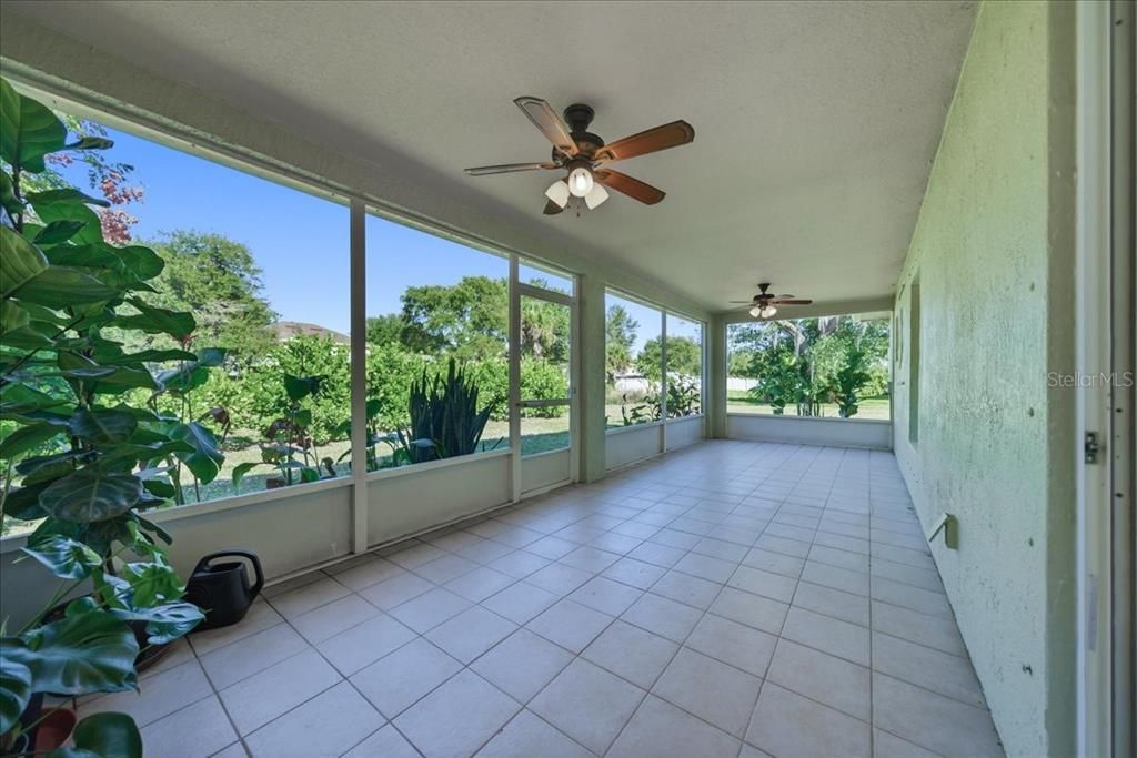 待售: $345,000 (4 贝兹, 2 浴室, 1865 平方英尺)