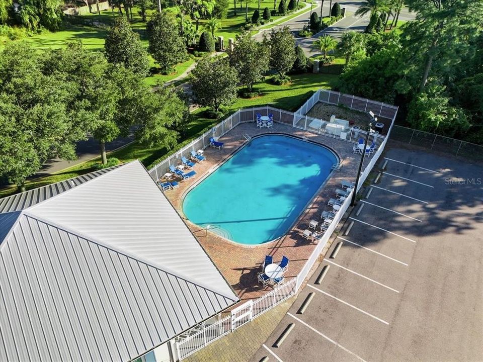 待售: $345,000 (4 贝兹, 2 浴室, 1865 平方英尺)