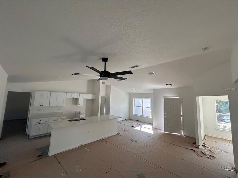 待售: $299,900 (3 贝兹, 2 浴室, 1599 平方英尺)