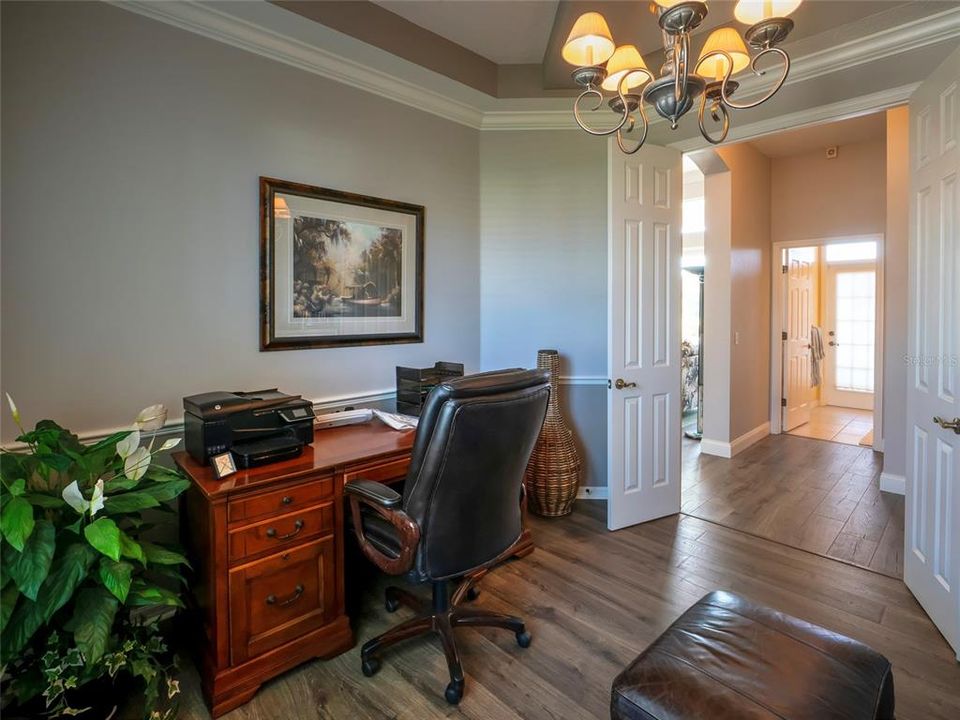 For Sale: $720,000 (3 beds, 2 baths, 2720 Square Feet)