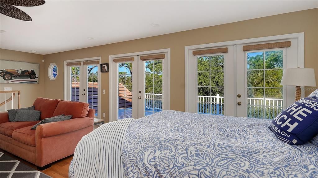 For Sale: $1,299,000 (3 beds, 3 baths, 3112 Square Feet)