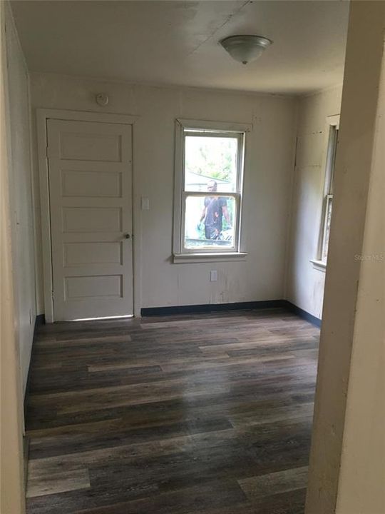 For Rent: $1,195 (2 beds, 1 baths, 1080 Square Feet)