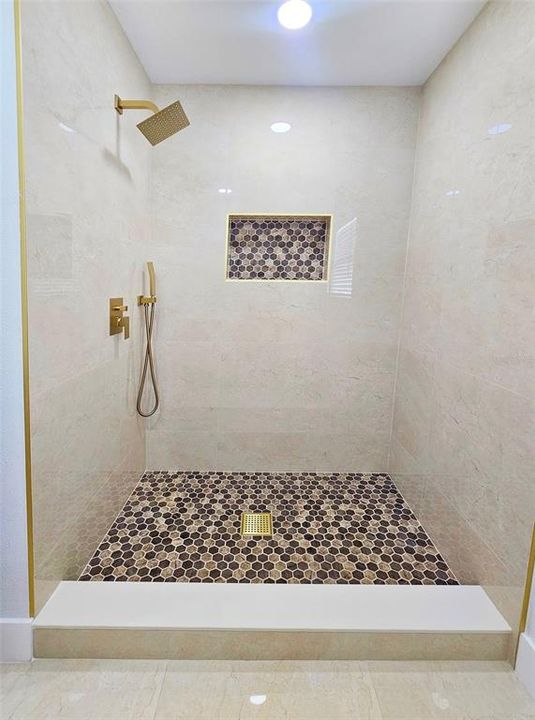 En Venta: $424,900 (3 camas, 2 baños, 1313 Pies cuadrados)