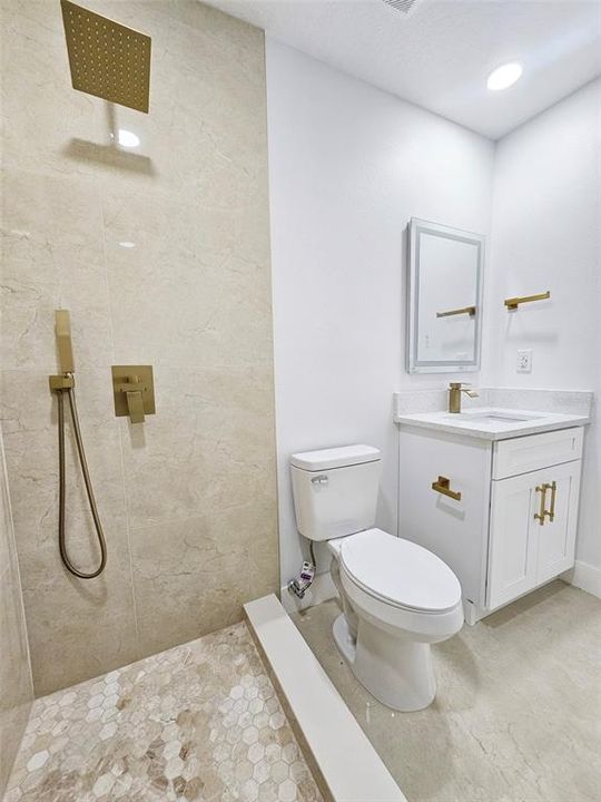 En Venta: $424,900 (3 camas, 2 baños, 1313 Pies cuadrados)