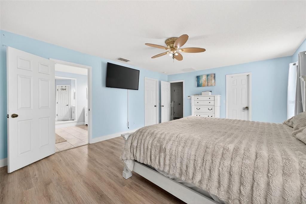 待售: $630,000 (6 贝兹, 4 浴室, 3499 平方英尺)