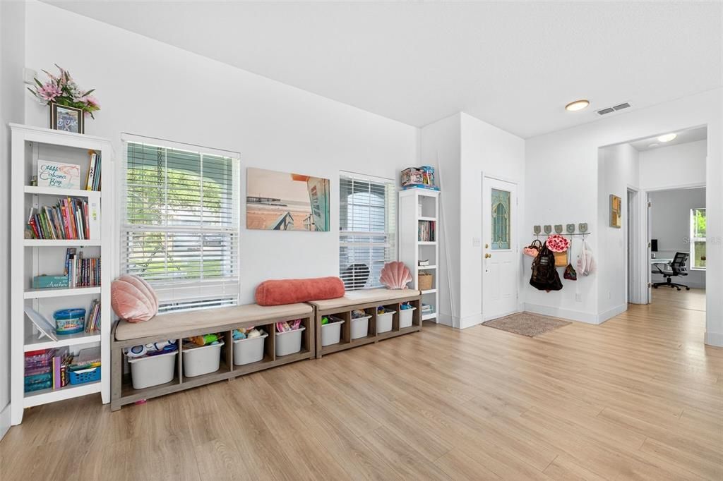 待售: $630,000 (6 贝兹, 4 浴室, 3499 平方英尺)