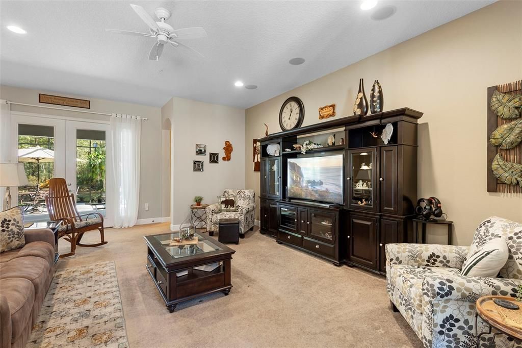 待售: $584,900 (4 贝兹, 2 浴室, 2315 平方英尺)