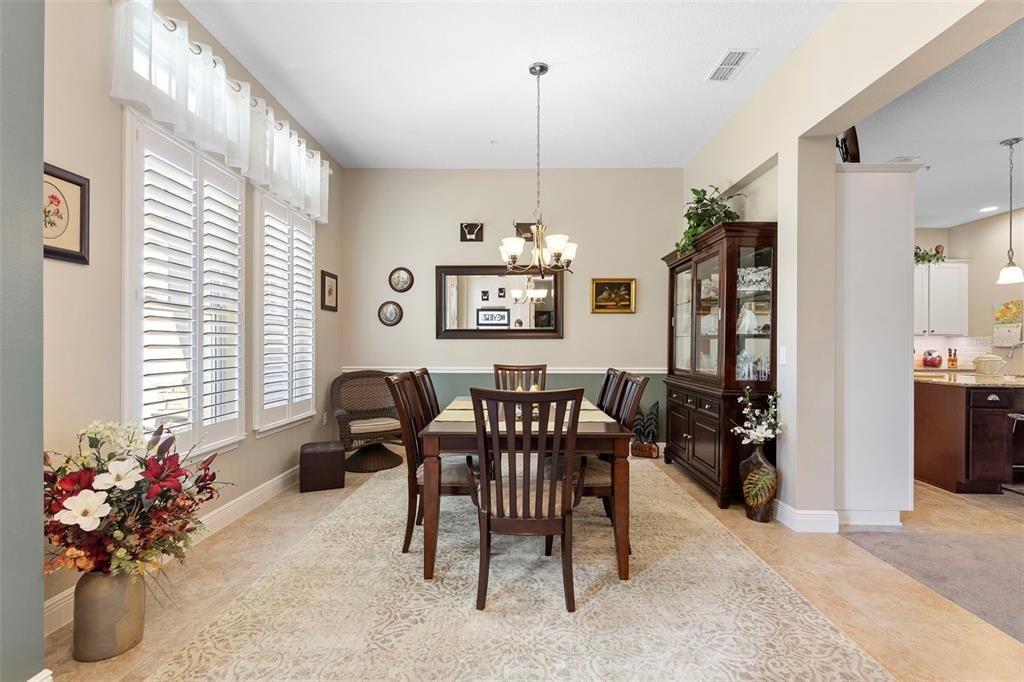 待售: $584,900 (4 贝兹, 2 浴室, 2315 平方英尺)