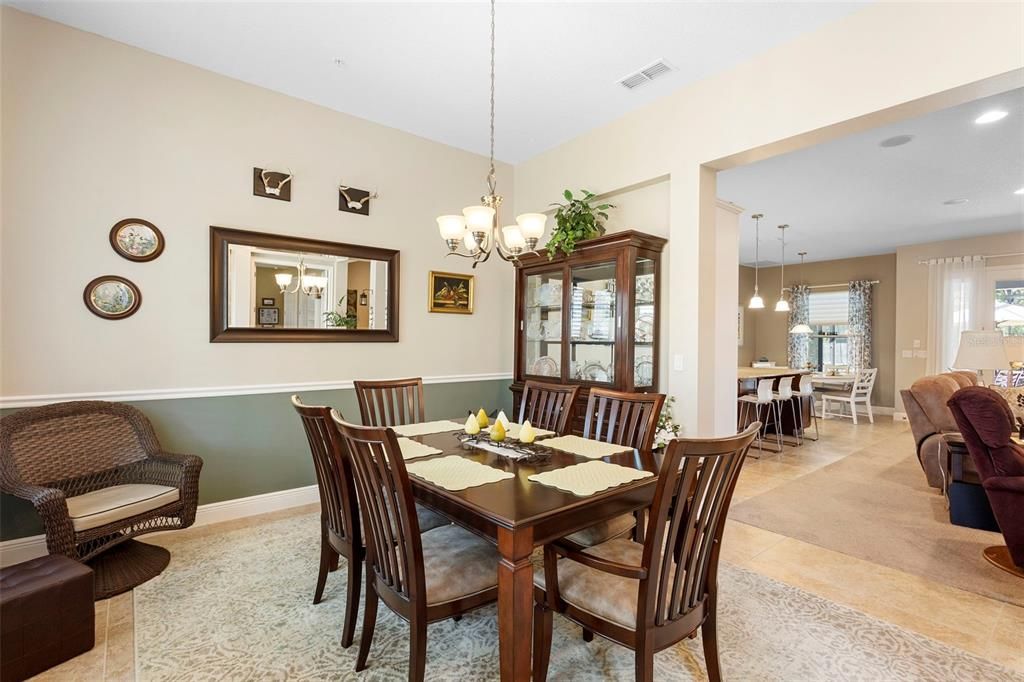 待售: $584,900 (4 贝兹, 2 浴室, 2315 平方英尺)