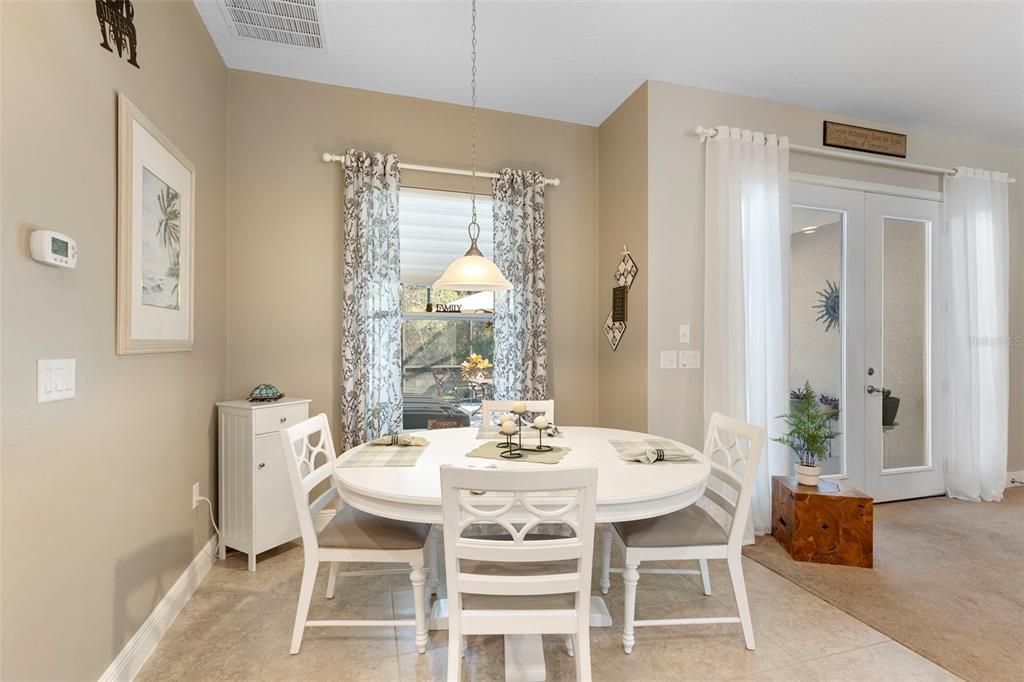 待售: $584,900 (4 贝兹, 2 浴室, 2315 平方英尺)