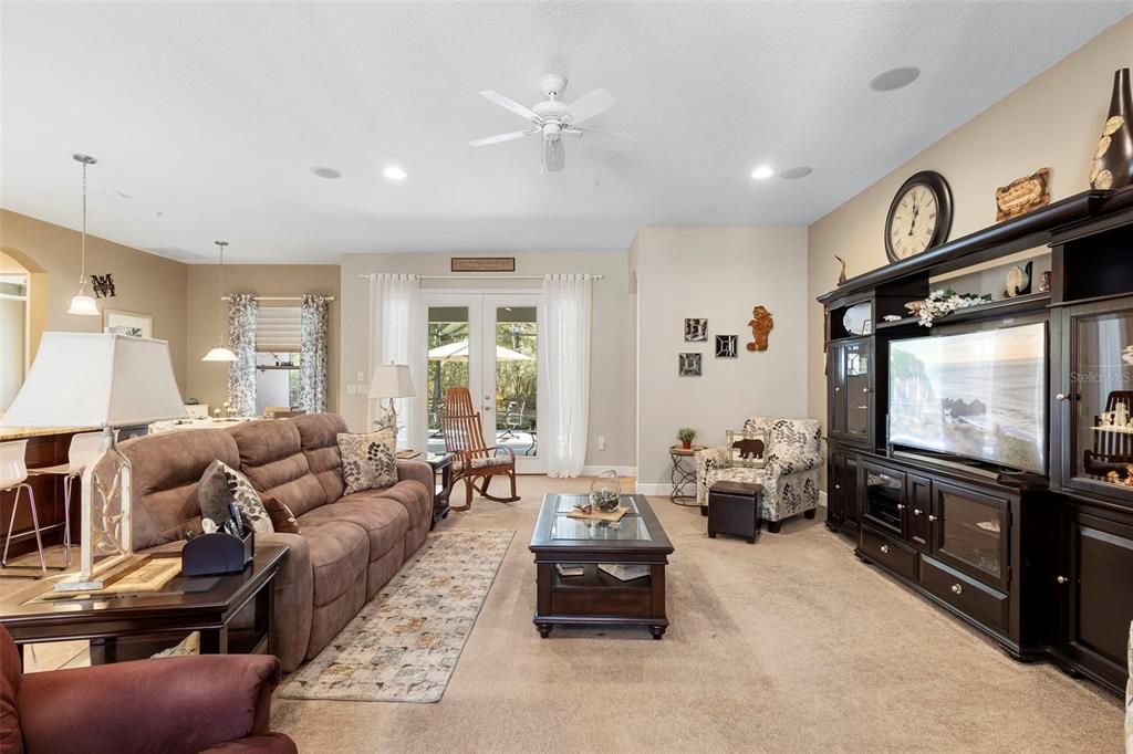 待售: $584,900 (4 贝兹, 2 浴室, 2315 平方英尺)