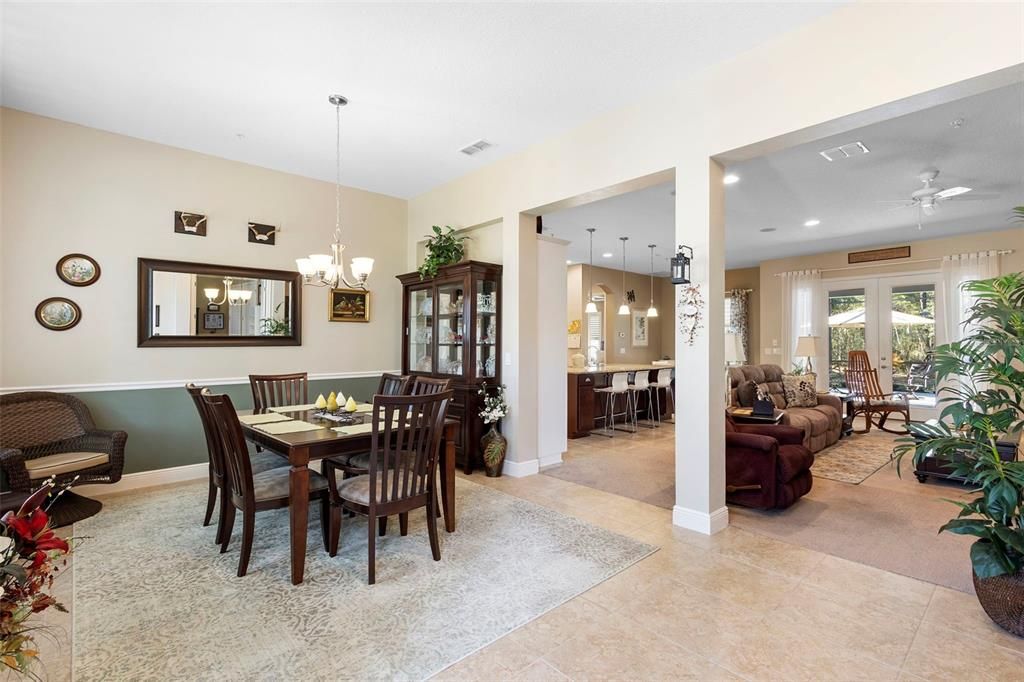 待售: $584,900 (4 贝兹, 2 浴室, 2315 平方英尺)