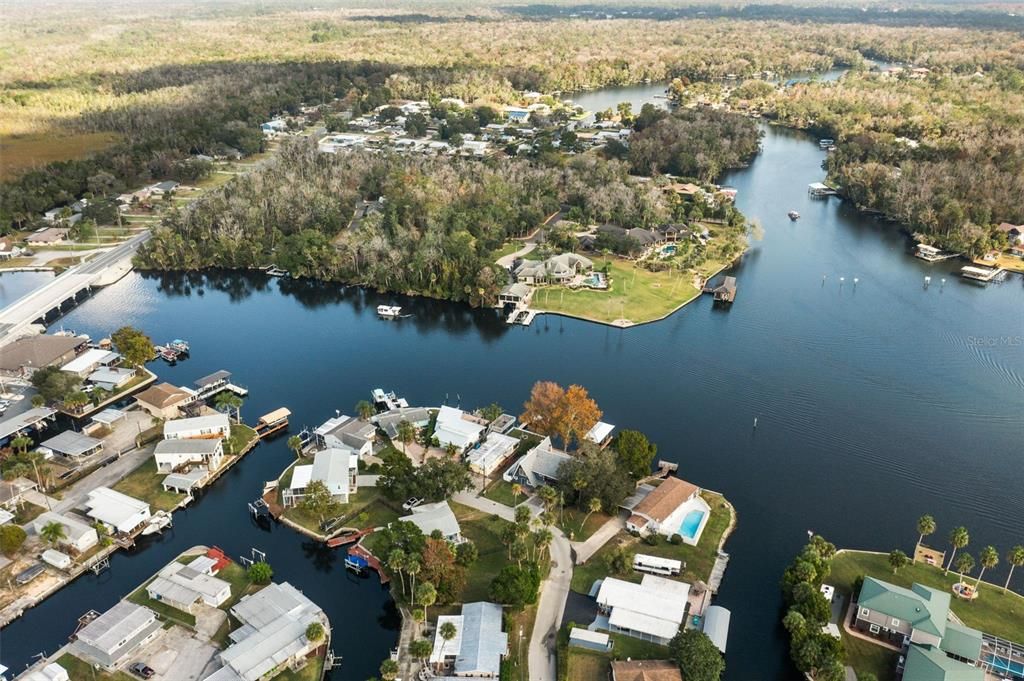 На продажу: $199,000 (0.13 acres)