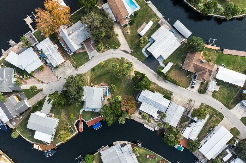 На продажу: $199,000 (0.13 acres)