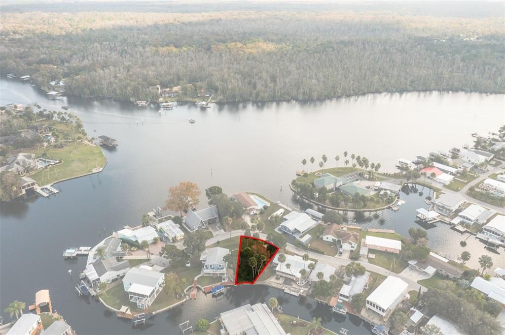 На продажу: $199,000 (0.13 acres)