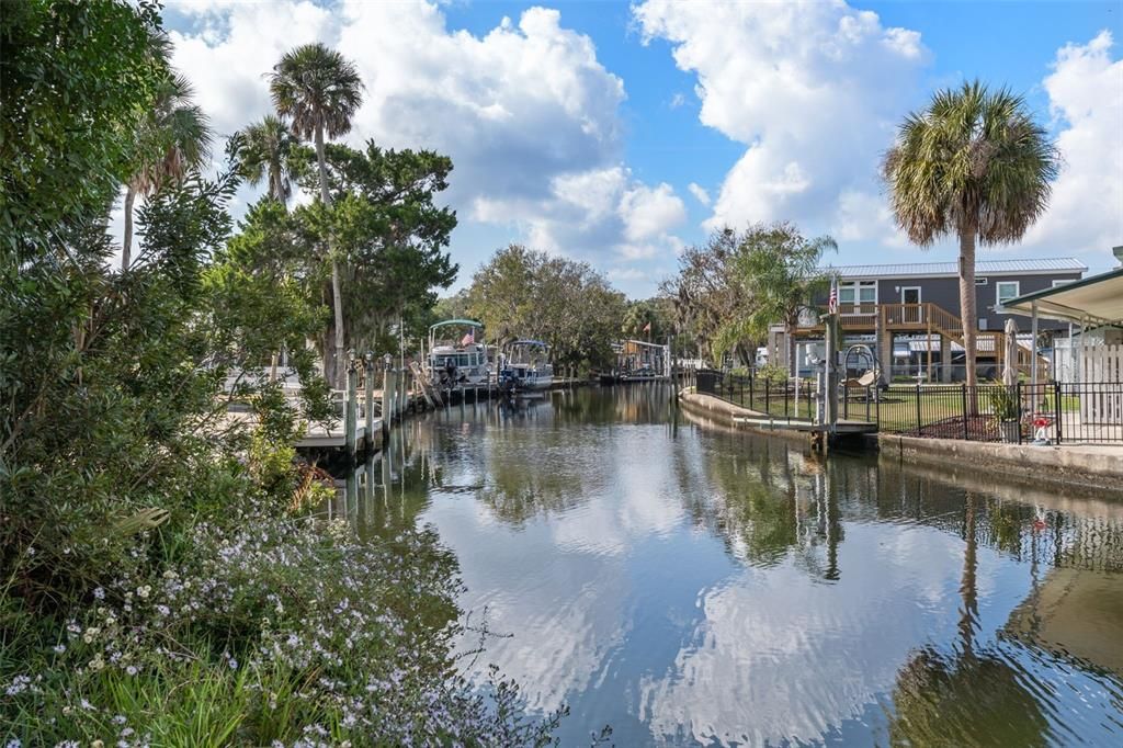 На продажу: $199,000 (0.13 acres)