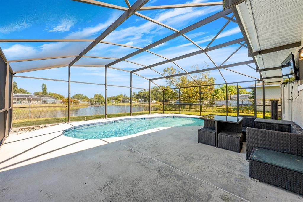 For Sale: $370,000 (3 beds, 2 baths, 1465 Square Feet)