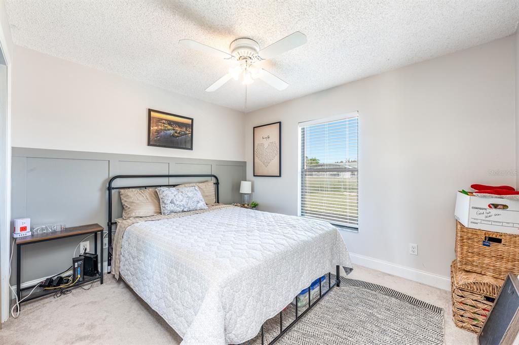 For Sale: $370,000 (3 beds, 2 baths, 1465 Square Feet)