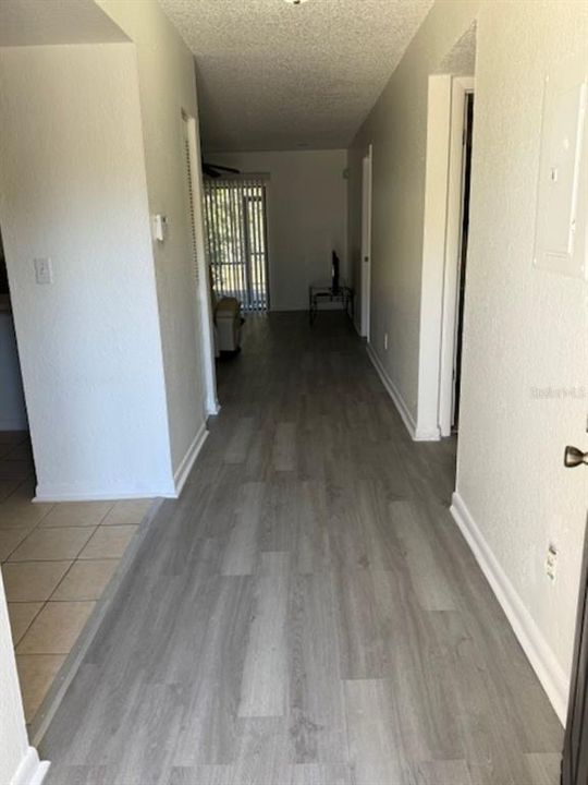 出租: $1,600 (2 贝兹, 2 浴室, 935 平方英尺)