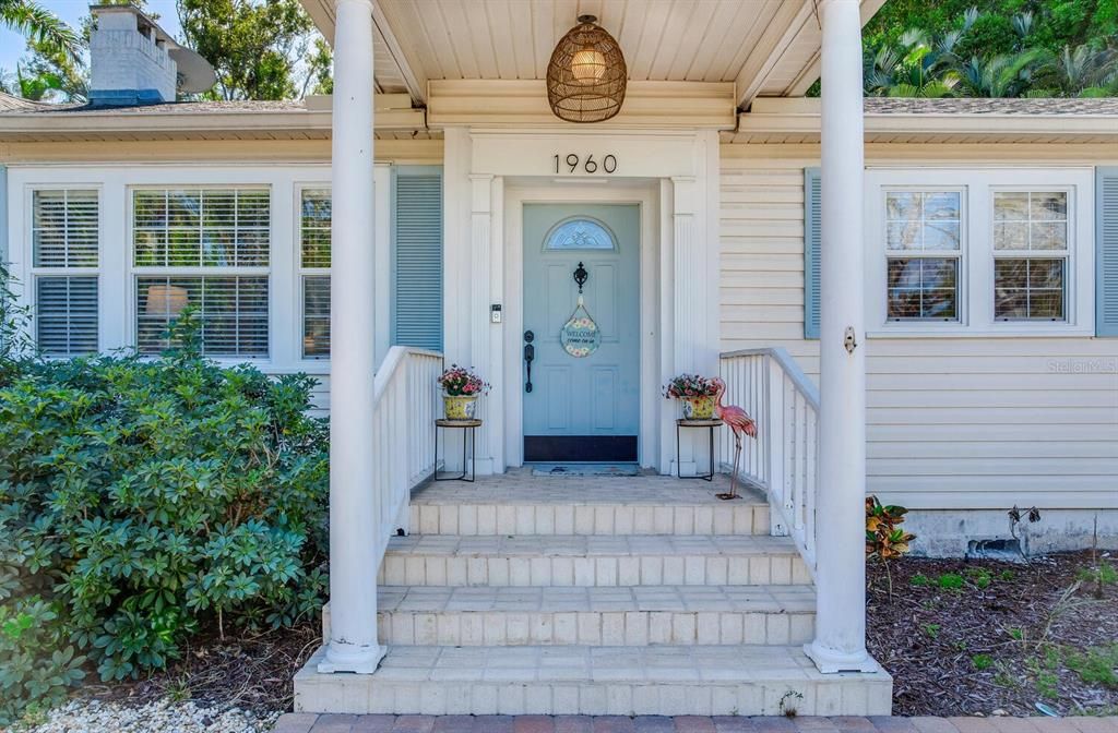 待售: $1,000,000 (3 贝兹, 2 浴室, 1611 平方英尺)