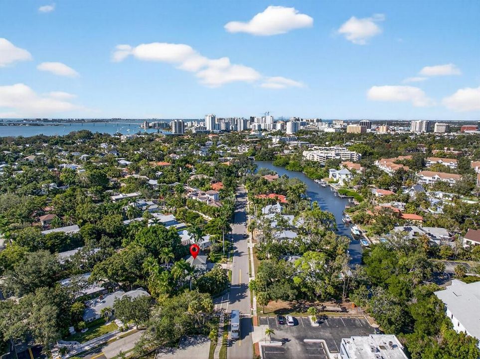 待售: $1,000,000 (3 贝兹, 2 浴室, 1611 平方英尺)