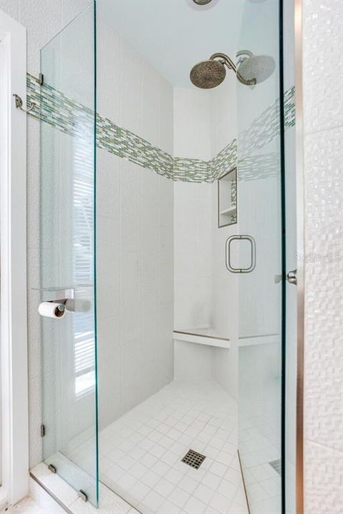 待售: $1,000,000 (3 贝兹, 2 浴室, 1611 平方英尺)