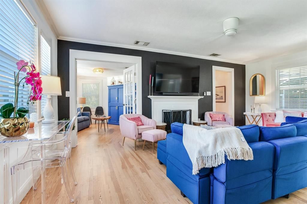 待售: $1,000,000 (3 贝兹, 2 浴室, 1611 平方英尺)