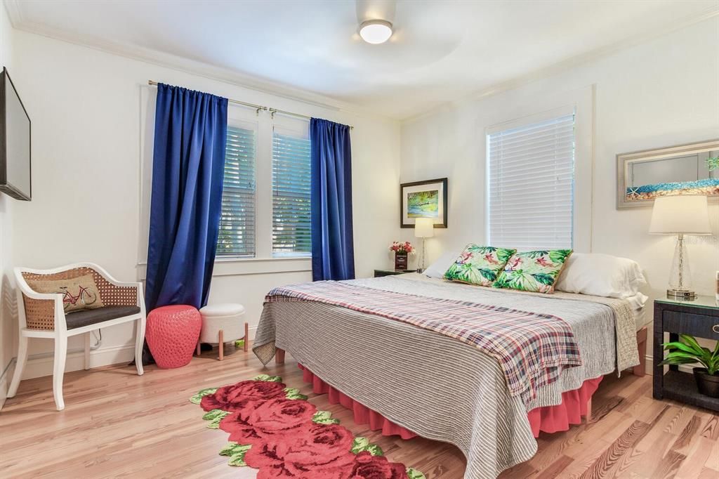 待售: $1,000,000 (3 贝兹, 2 浴室, 1611 平方英尺)