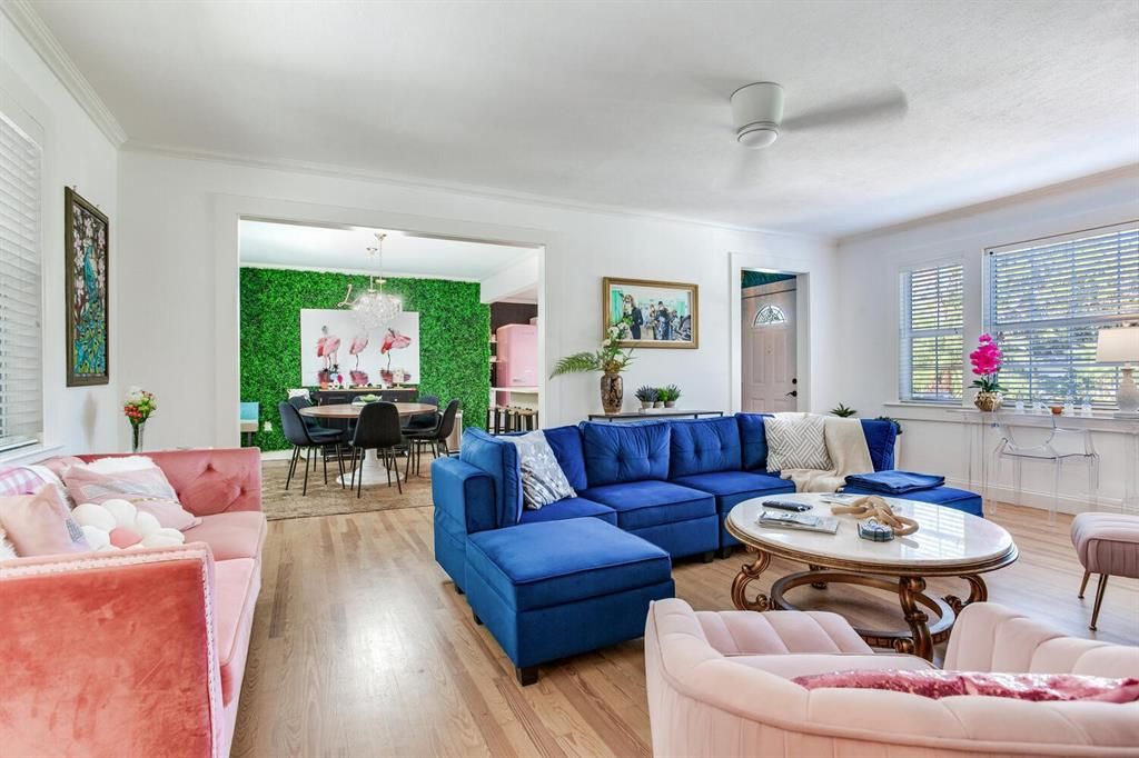 待售: $1,000,000 (3 贝兹, 2 浴室, 1611 平方英尺)