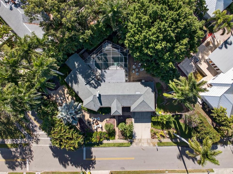 待售: $1,000,000 (3 贝兹, 2 浴室, 1611 平方英尺)