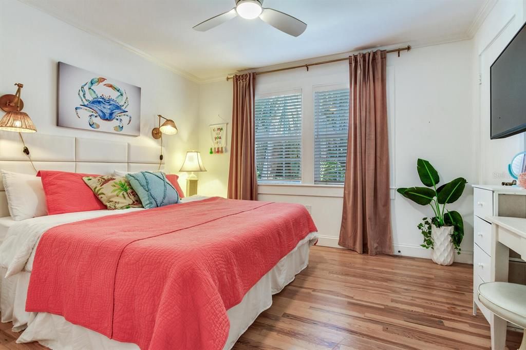 待售: $1,000,000 (3 贝兹, 2 浴室, 1611 平方英尺)