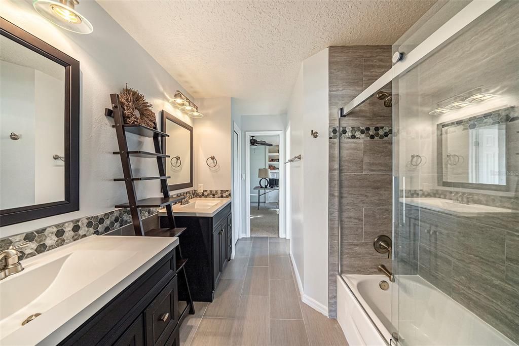 For Sale: $910,000 (4 beds, 3 baths, 3392 Square Feet)