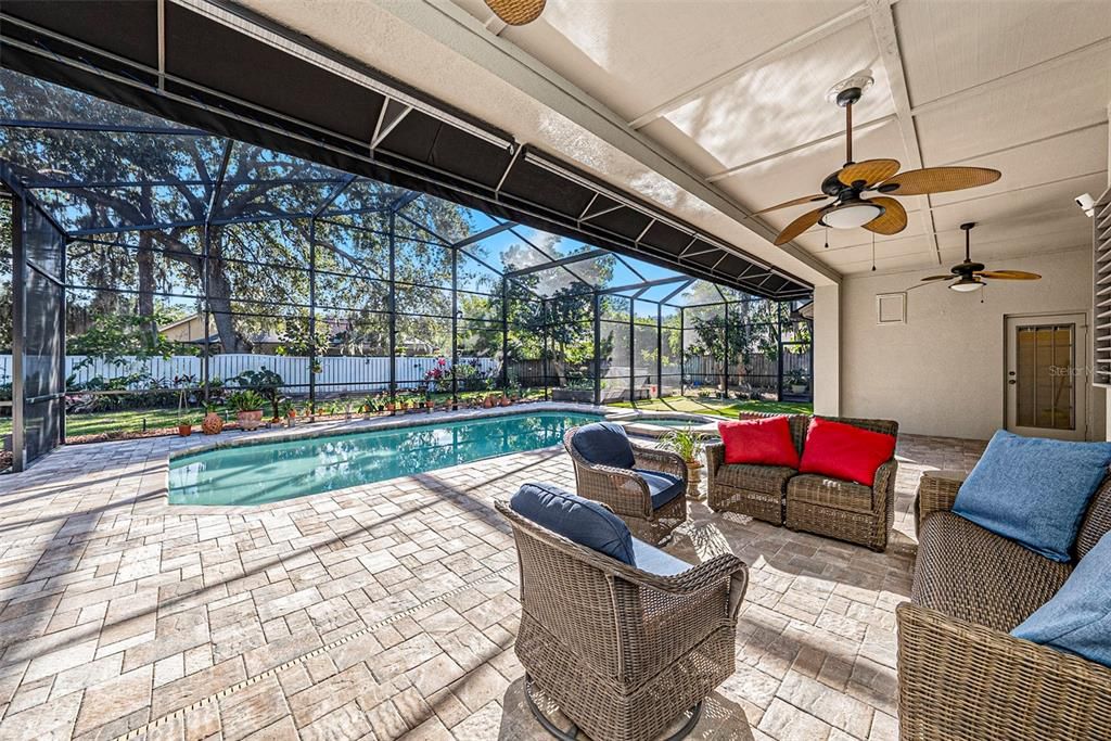 For Sale: $910,000 (4 beds, 3 baths, 3392 Square Feet)