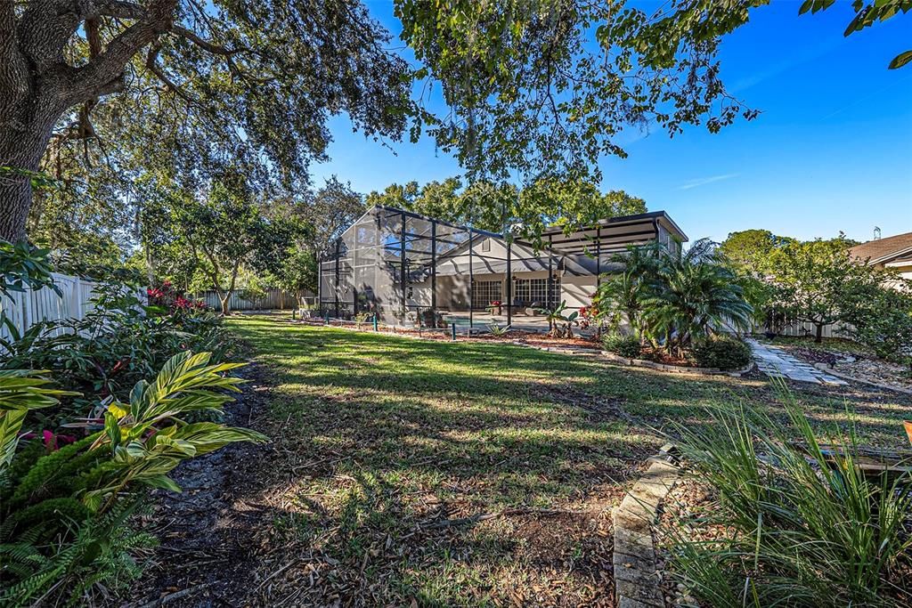 For Sale: $910,000 (4 beds, 3 baths, 3392 Square Feet)