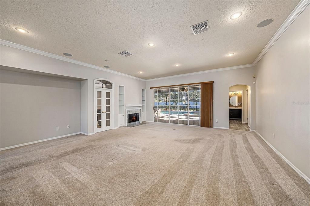 For Sale: $910,000 (4 beds, 3 baths, 3392 Square Feet)