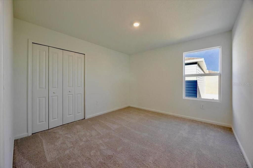 出租: $2,325 (6 贝兹, 3 浴室, 2463 平方英尺)