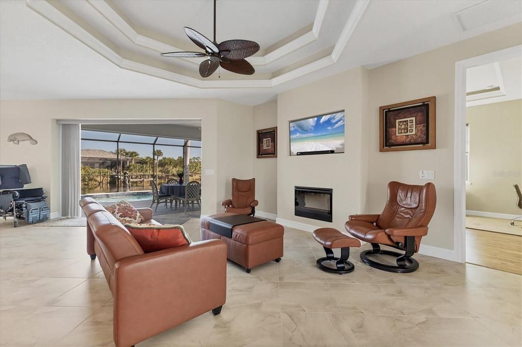 For Sale: $679,900 (3 beds, 2 baths, 1843 Square Feet)