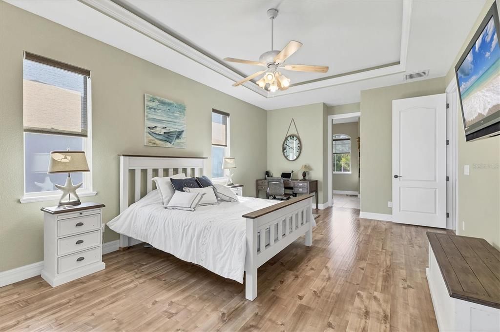 For Sale: $679,900 (3 beds, 2 baths, 1843 Square Feet)