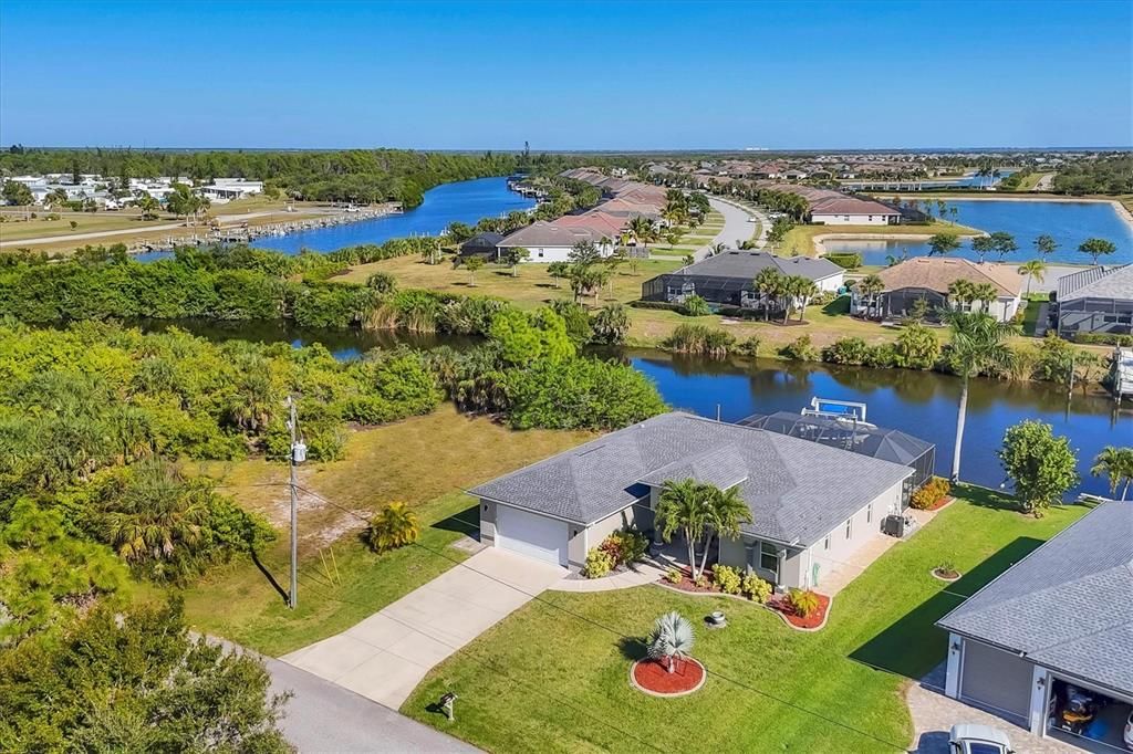 For Sale: $679,900 (3 beds, 2 baths, 1843 Square Feet)