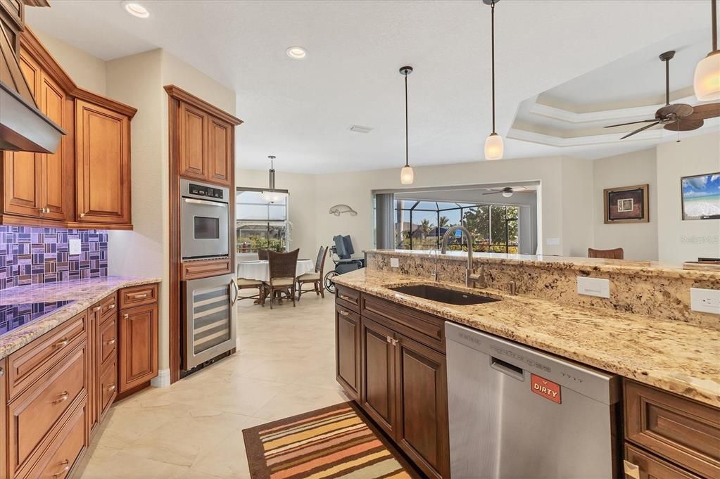 For Sale: $679,900 (3 beds, 2 baths, 1843 Square Feet)