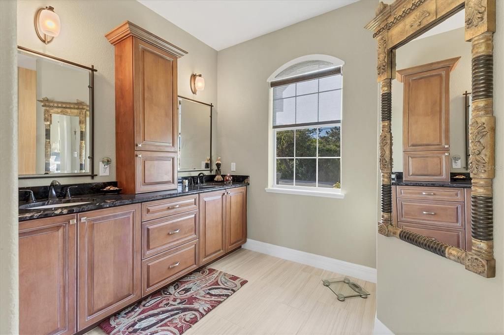 For Sale: $679,900 (3 beds, 2 baths, 1843 Square Feet)