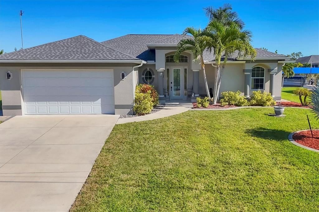 For Sale: $679,900 (3 beds, 2 baths, 1843 Square Feet)