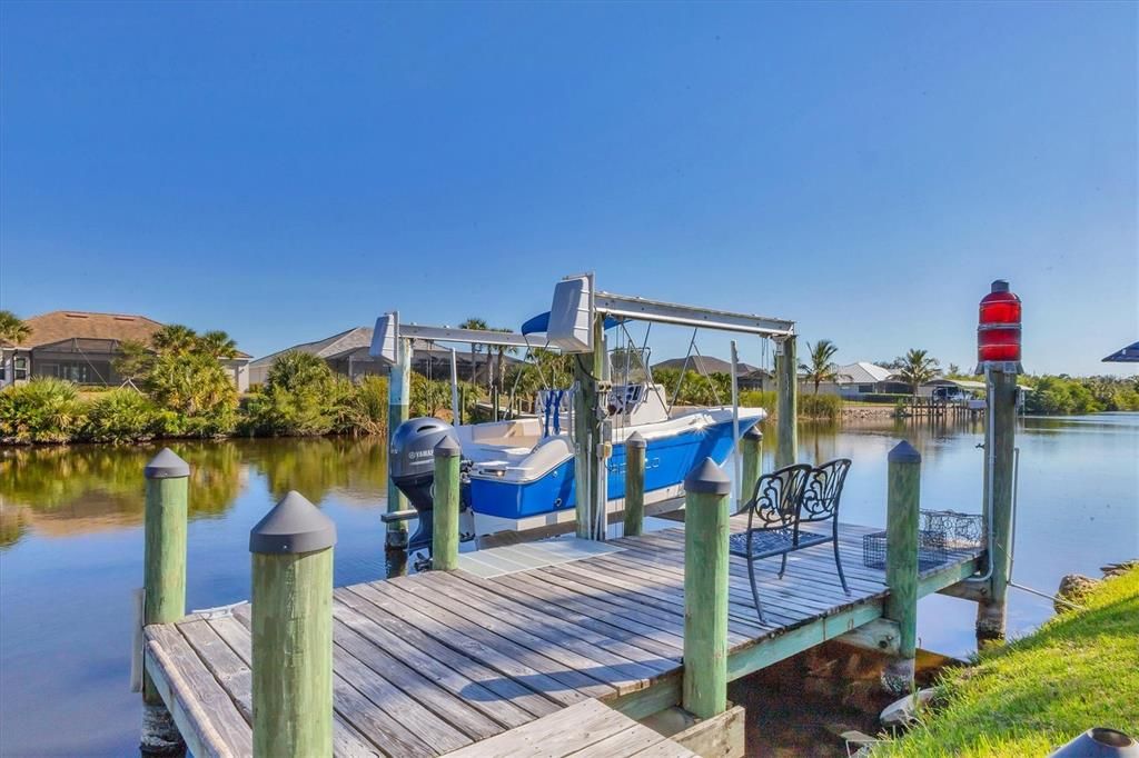 For Sale: $679,900 (3 beds, 2 baths, 1843 Square Feet)