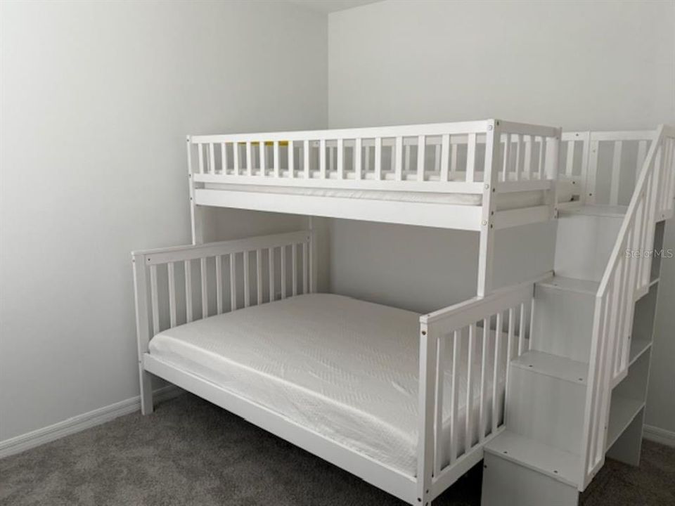 В аренду: $3,000 (5 спален, 3 ванн, 2605 Квадратных фут)