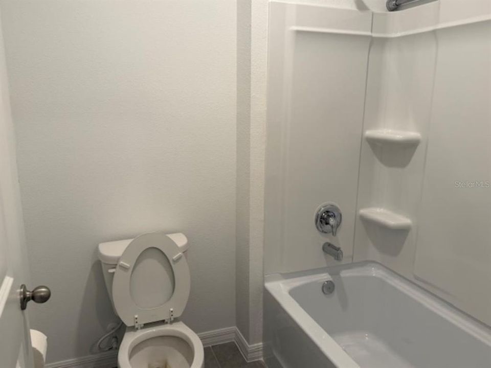 В аренду: $3,000 (5 спален, 3 ванн, 2605 Квадратных фут)