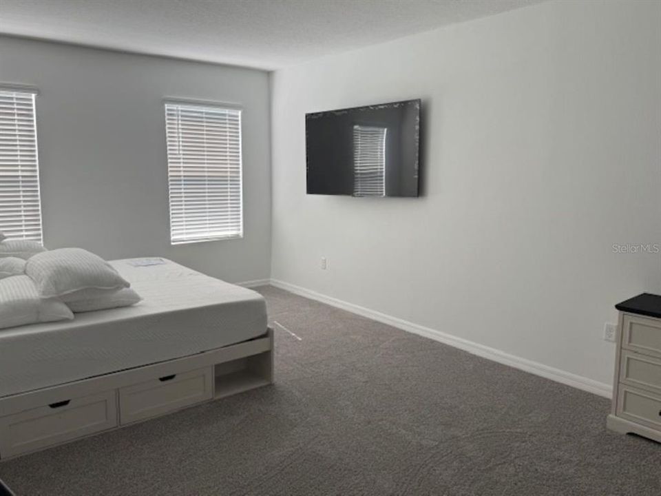 В аренду: $3,000 (5 спален, 3 ванн, 2605 Квадратных фут)